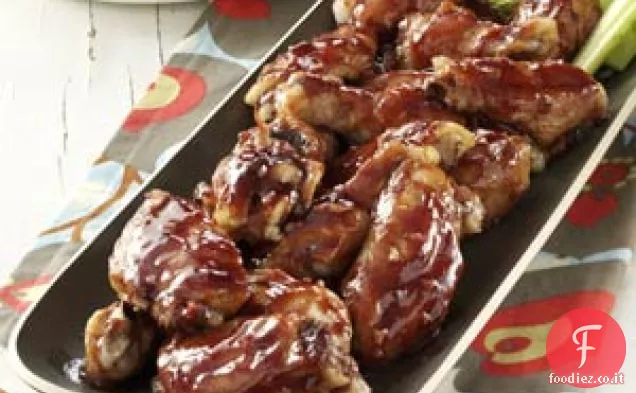 Ali di pollo al barbecue con lamponi