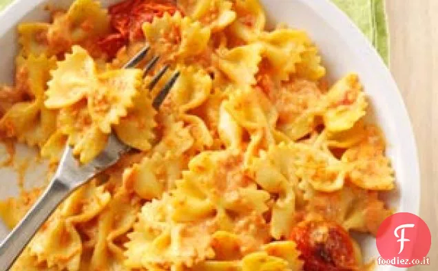Pasta con aglio e pomodori arrostiti