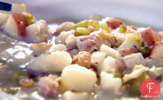 Zuppa di vongole in stile Rhode Island