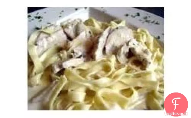 Fettuccine di pollo fatte in casa