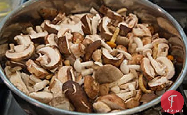 Bistecca alla griglia con funghi