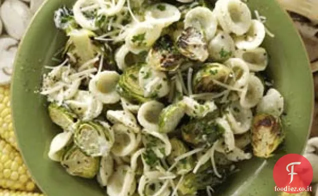 Orecchiette con cavoletti di Bruxelles arrostiti