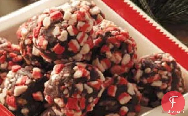 Tartufi al cioccolato fondente alla menta piperita