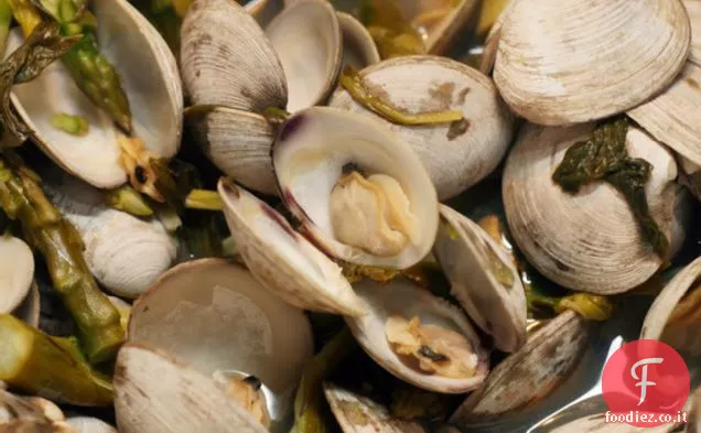 Vongole con rampe e asparagi