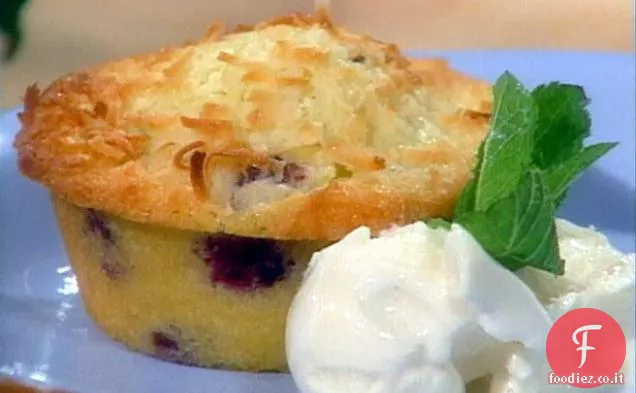 Muffin individuali al pound cake con mirtilli e cocco