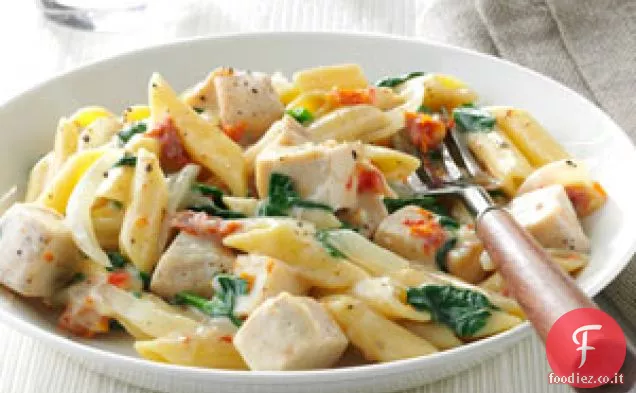 Mostaccioli di pollo e spinaci