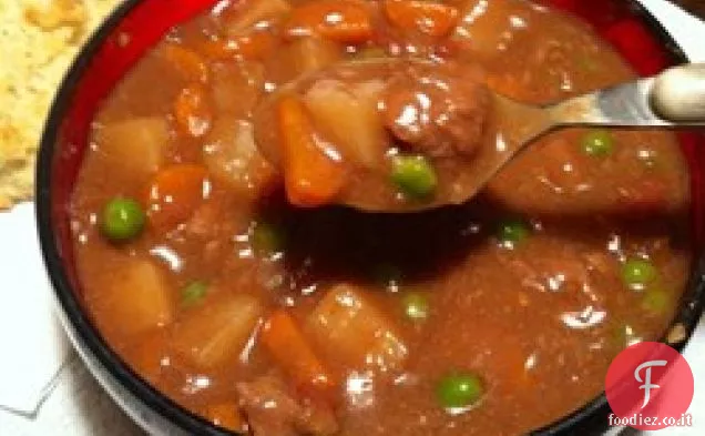 Stufato di cervo/alce in pentola a cottura lenta