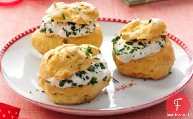 Bignè al prosciutto e formaggio