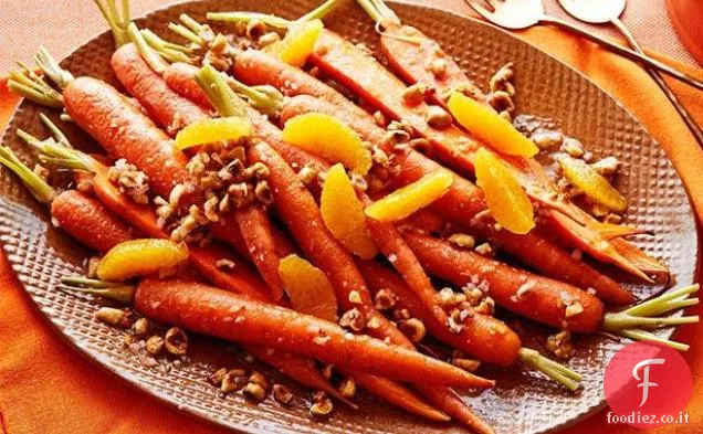 Carote con vinaigrette all'arancia e nocciola