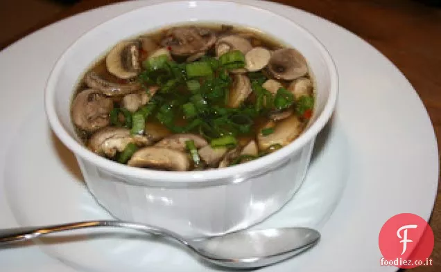 Fornello lento Ricetta zuppa calda e acida