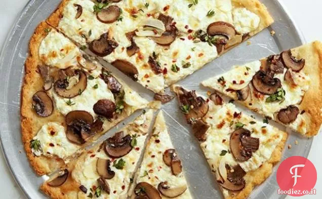 Pizza senza glutine con funghi e ricotta