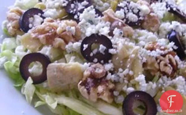 Insalata di carciofi e noci con formaggio blu