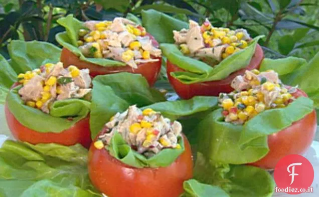 Pomodori ripieni di insalata di pollo