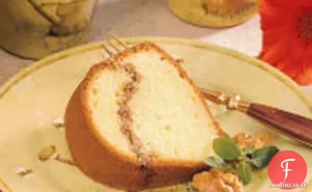 Torta al caffè con noci e ondulazioni
