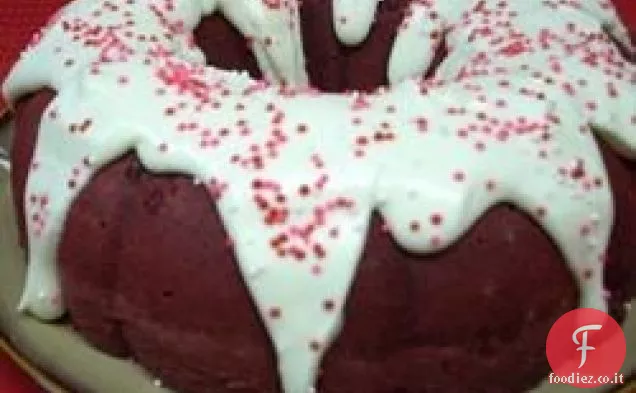 Red Velvet Bundt con glassa al formaggio cremoso