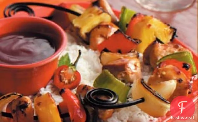 Spiedini di pollo tropicale