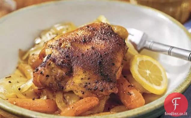 Cosce di pollo brasate con carote e patate