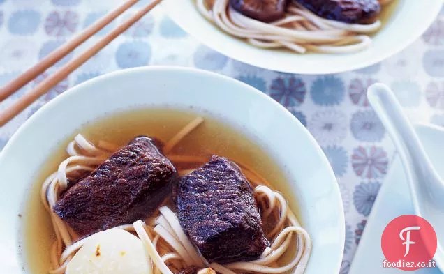 Costolette di cinque spezie con tagliatelle Udon