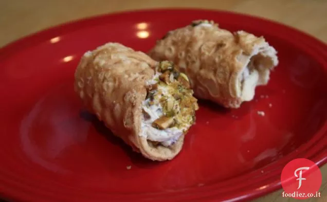 Cannoli di mirtillo e zenzero essiccati