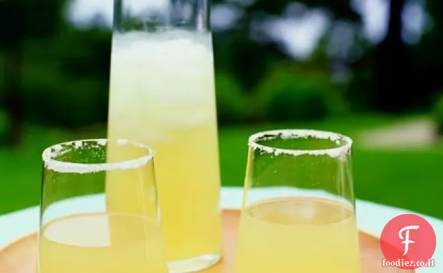 Cocktail al limone allo zenzero e Rosmarino