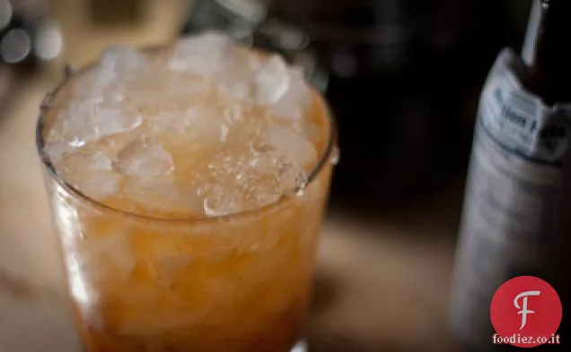 Una brocca di Bloody Mary Mix