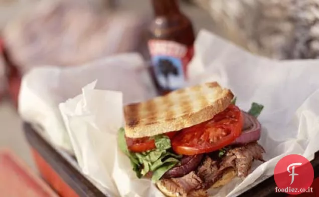 Panini con bistecca al rum e pepe