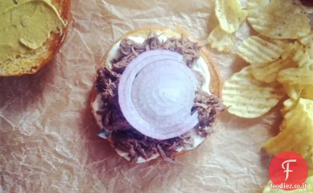 Panini di manzo arrostiti e tagliuzzati