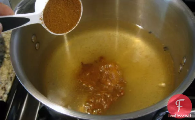 Old Bay Peel ' n mangiare gamberetti + salsa cocktail