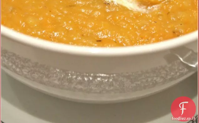 Zuppa di verdure a radice arrostita
