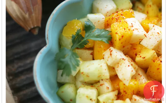 Insalata di mango, jicama e cetrioli