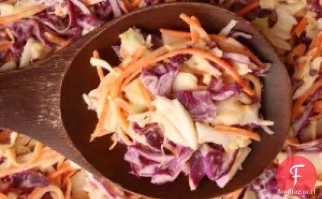 La cucina Diva's Insalata di cavolo sud-occidentale con latticello cremoso