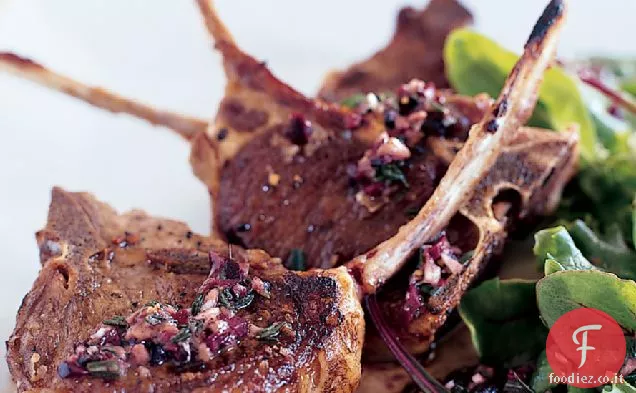 Costolette di agnello alla griglia con condimento provenzale