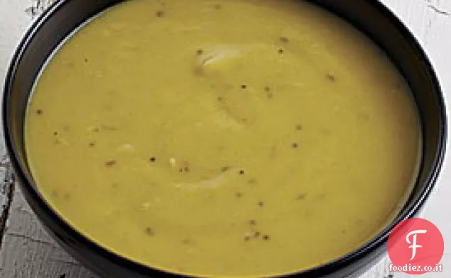 Zuppa di pastinaca e porro con cumino e semi di senape