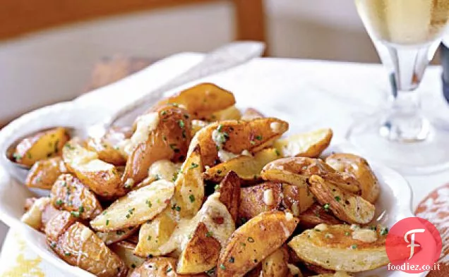 Patate novelle con Vinaigrette all'aglio arrosto