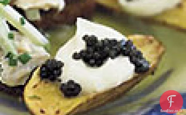 Patate arrosto con crema Fraîche e caviale