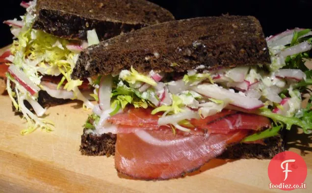 Speck, Frisée, Cipolla, Burro di ravanello