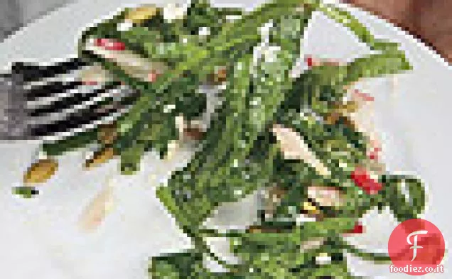 Spinaci, ravanello Slaw con peperoncini croccanti e Pepitas