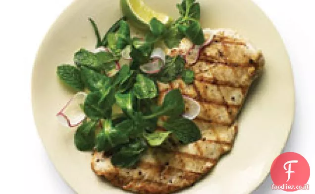 Pollo alla griglia con insalata di menta e ravanello