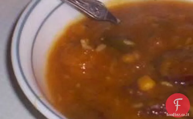 Ciotola di zucca Cenerentola con verdure e salsiccia