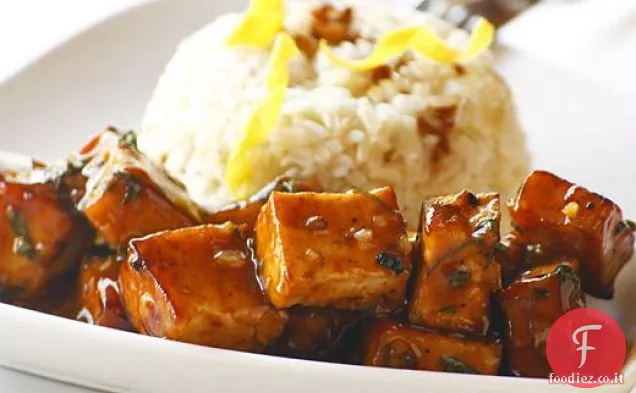 Tofu fritto all'arancia con castagne d'acqua