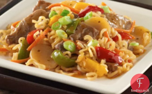 Manzo e Noodle Saltate in padella