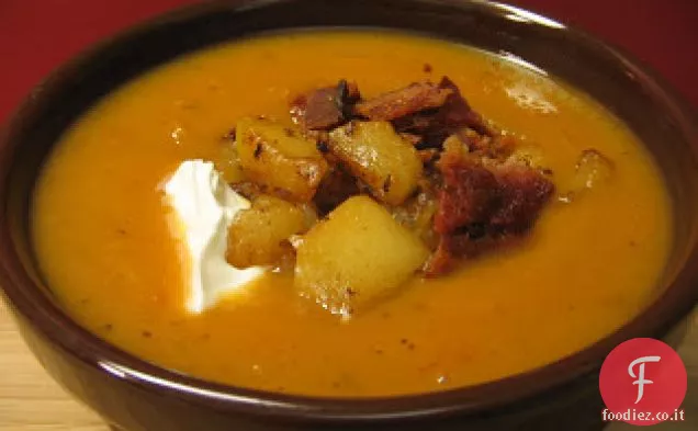 Zucca di ghianda arrostita e zuppa di igname di granato