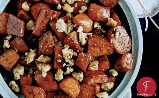 Patate dolci glassate a cinque spezie con caramello alle noci