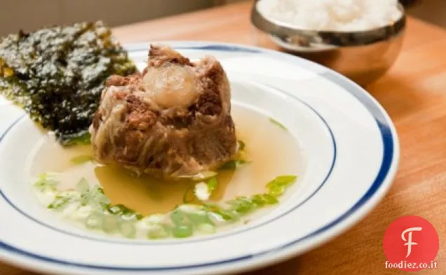 Kkori Gomtang (zuppa di coda di bue coreana)
