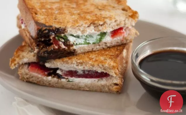 Panini alla Fragola, Basilico e Caprino