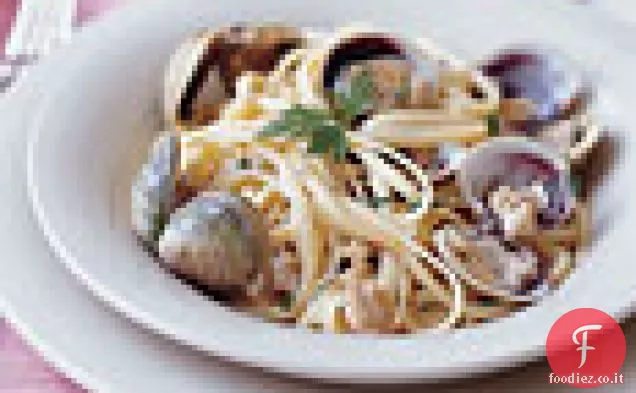 Linguine Con Vongole Ed Erbe Fresche