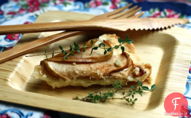 Crostata di mele con crosta di limone e timo
