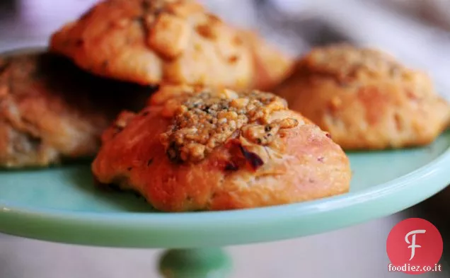 Rosemary-Cipolla pane con formaggio blu Topping