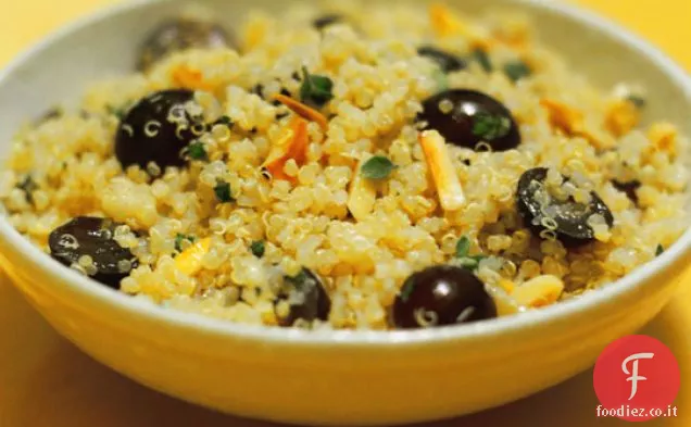 Insalata di quinoa con uva