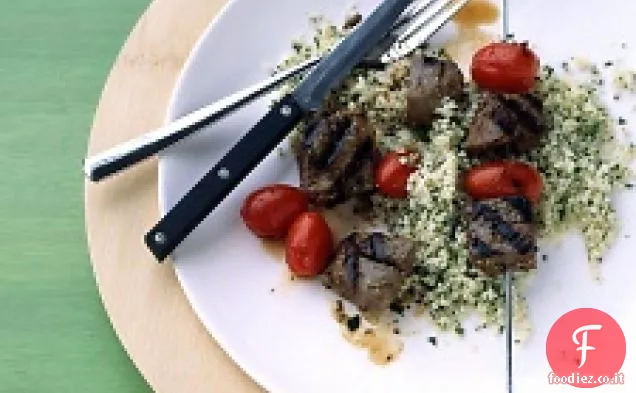 Spiedini di manzo e uva-pomodoro